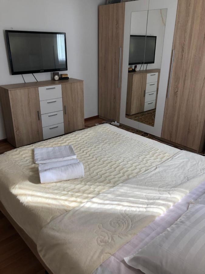 Homestay Jaisel Bishkek Exterior photo